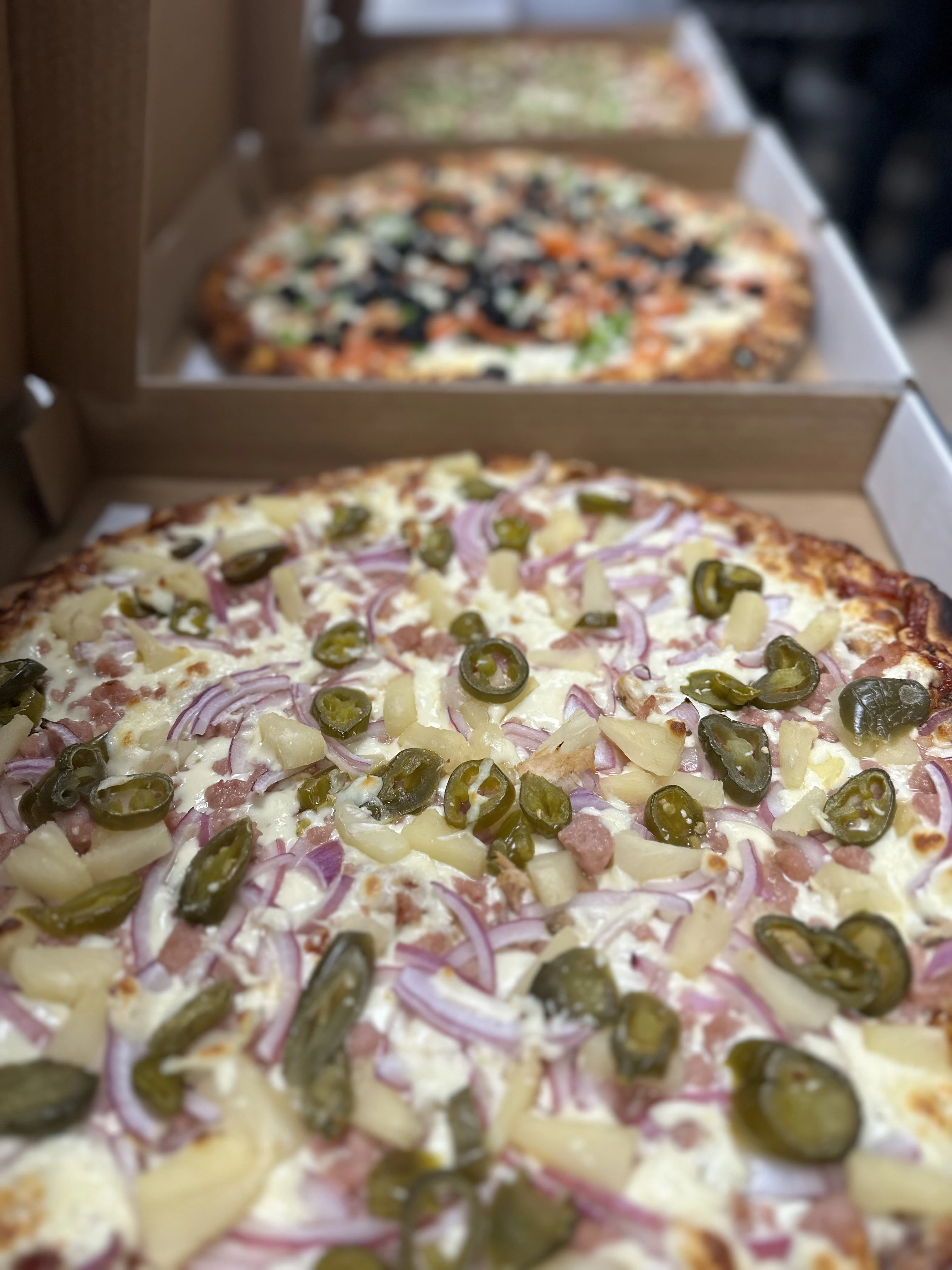 Tropicana Pizza